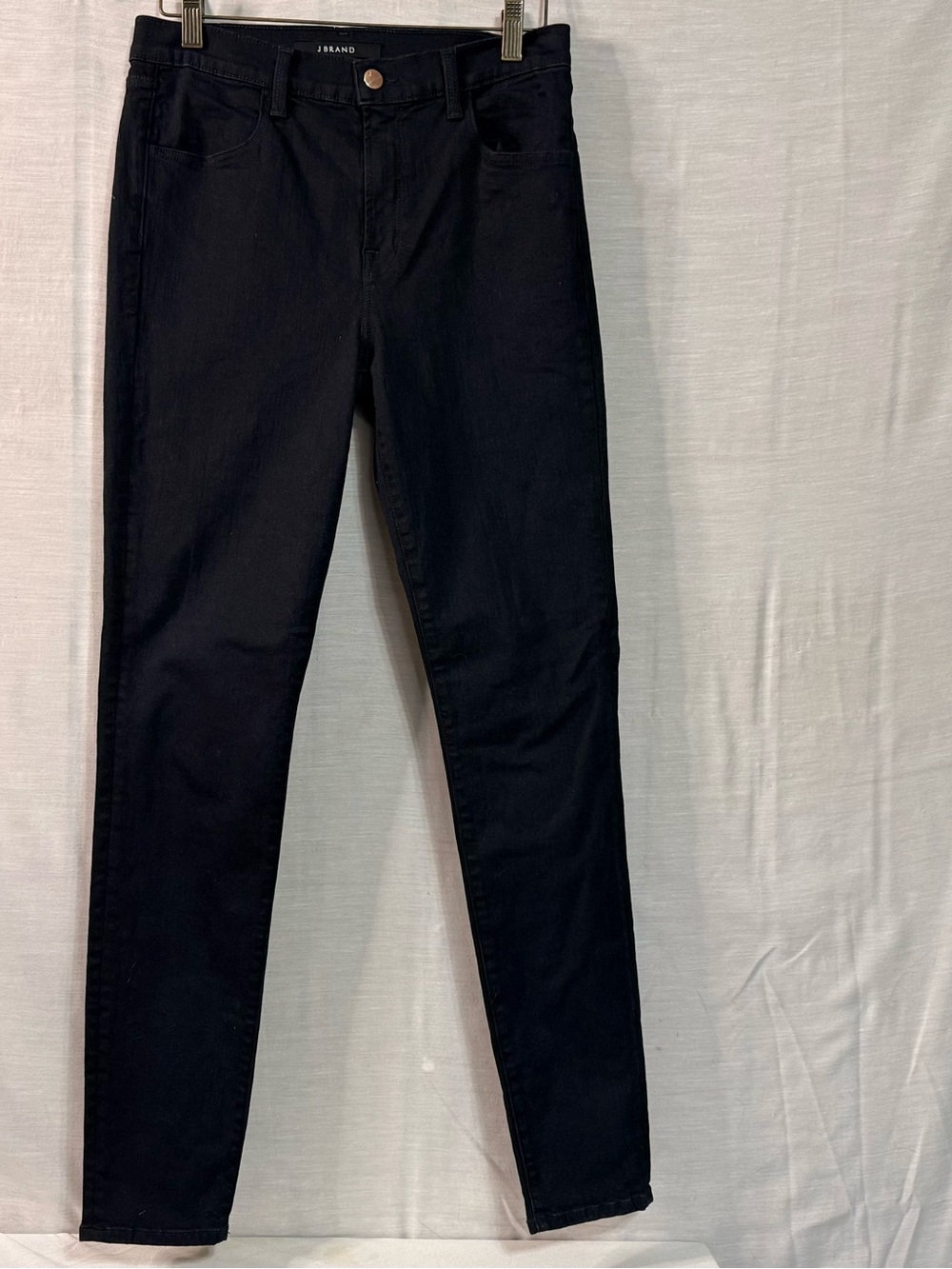 J Brand Black Skinny Jeans - Sleek Slim Fit